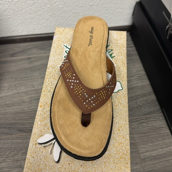 EASY STREET Stevie Tan / Matallic Nailheads Thong Sandals - Picture 4 of 6